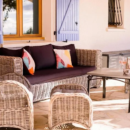 Villa Myosotis - For 6 Persons With Pool, Jacuzzi And Beautiful Views