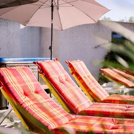 Villa Myosotis - For 6 Persons With Pool, Jacuzzi And Beautiful Views