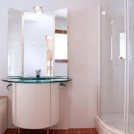 Villa Myosotis - For 6 Persons With Pool, Jacuzzi And Beautiful Views *